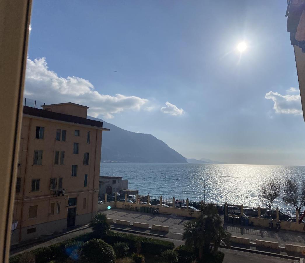 L'Aurora Guest House Castellammare di Stabia Exterior foto